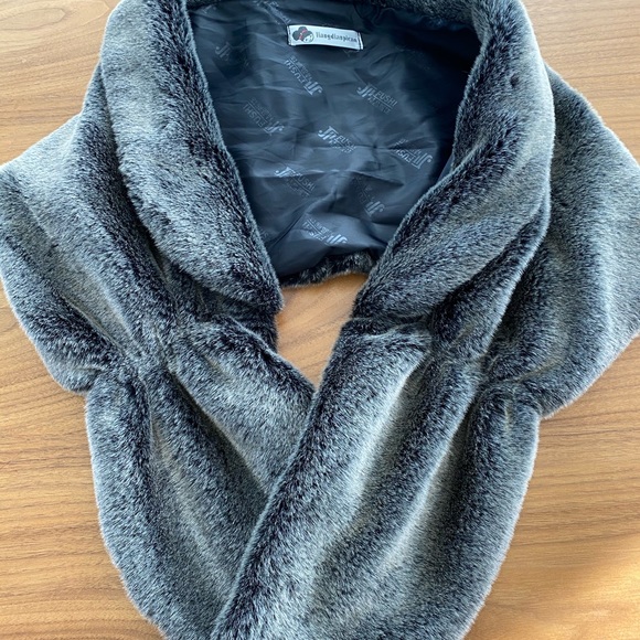 Strapless short bridesmaid dress. - Picture 8 of 8